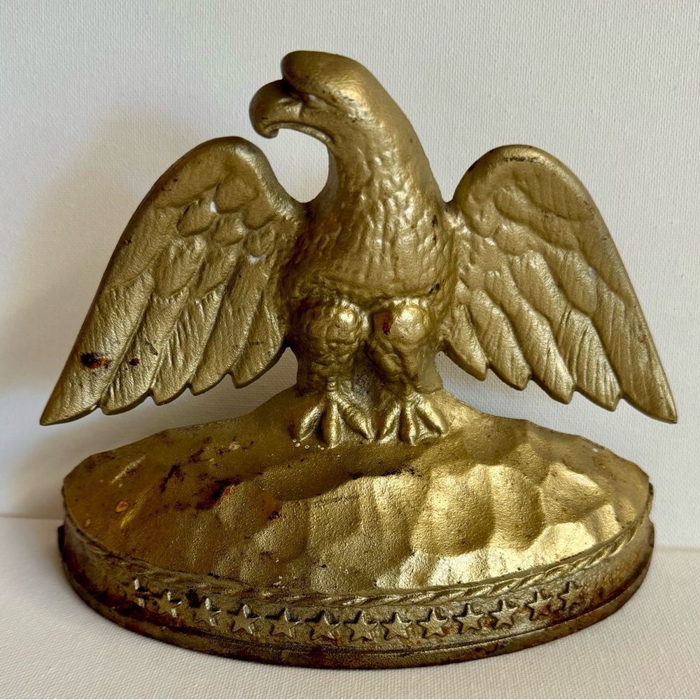 Vintage Hamilton Foundry MCM  4.8lb cast iron Eagle bookend/door stop.